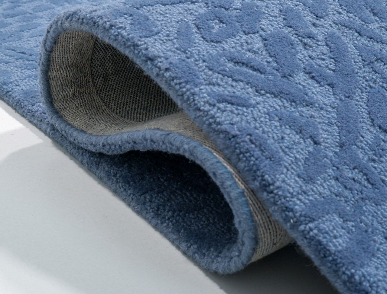Maine Cottage Leopardess Cobalt Wool Rug 