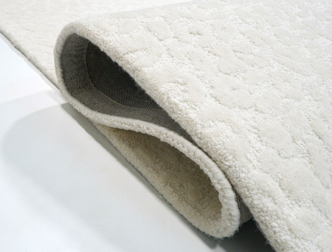 Maine Cottage Leopardess Snow Wool Rug 