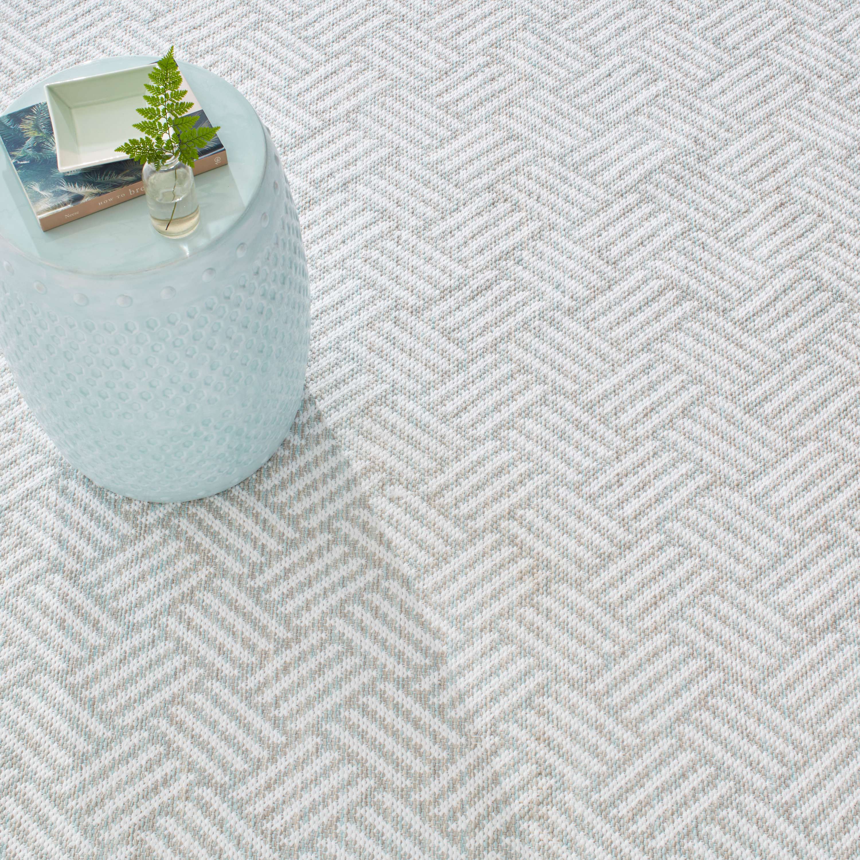 CrisscrossOceanIndoorOutdoorRug_DA1909_beauty_1.jpg