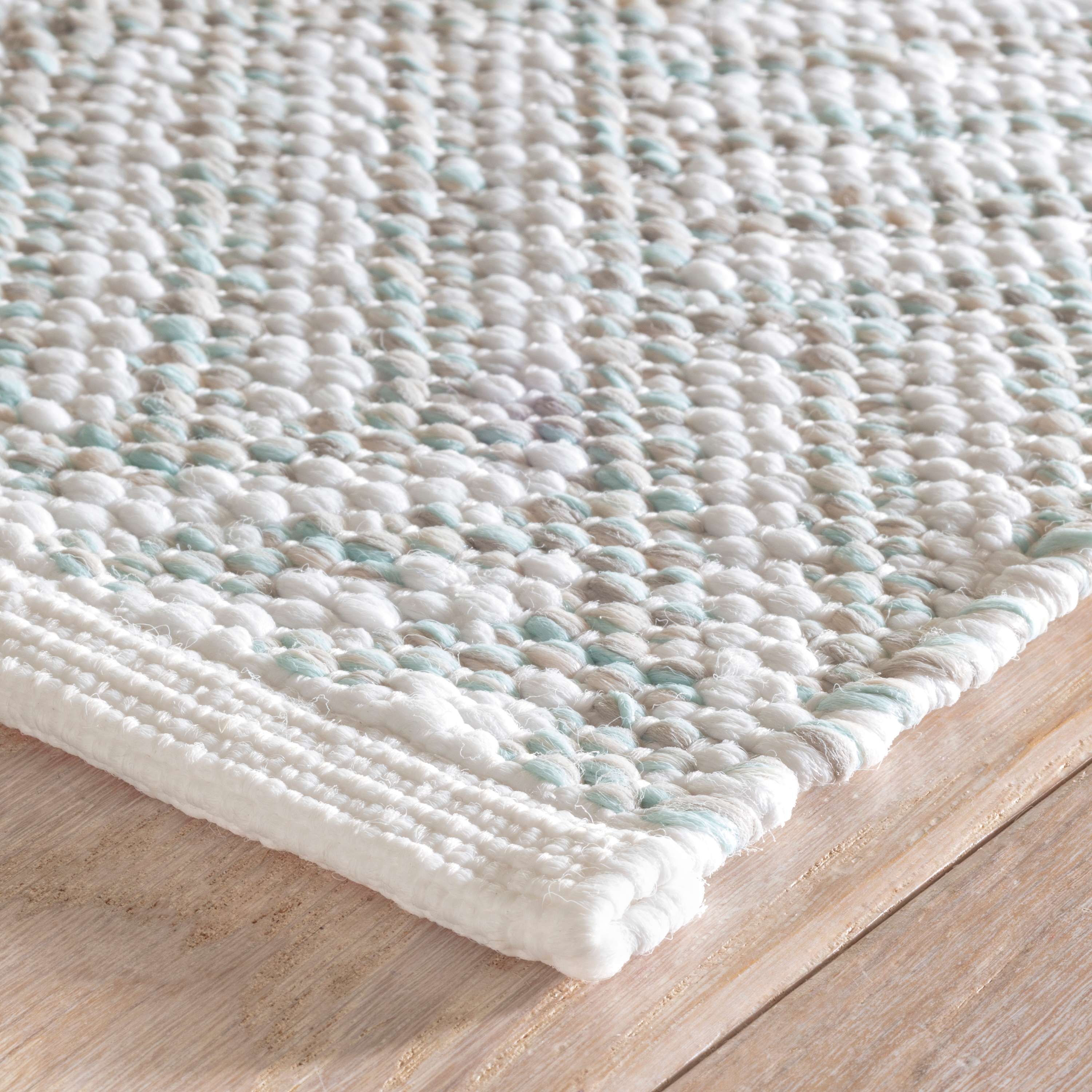 CrisscrossOceanIndoorOutdoorRug_DA1909_beauty_95.jpg