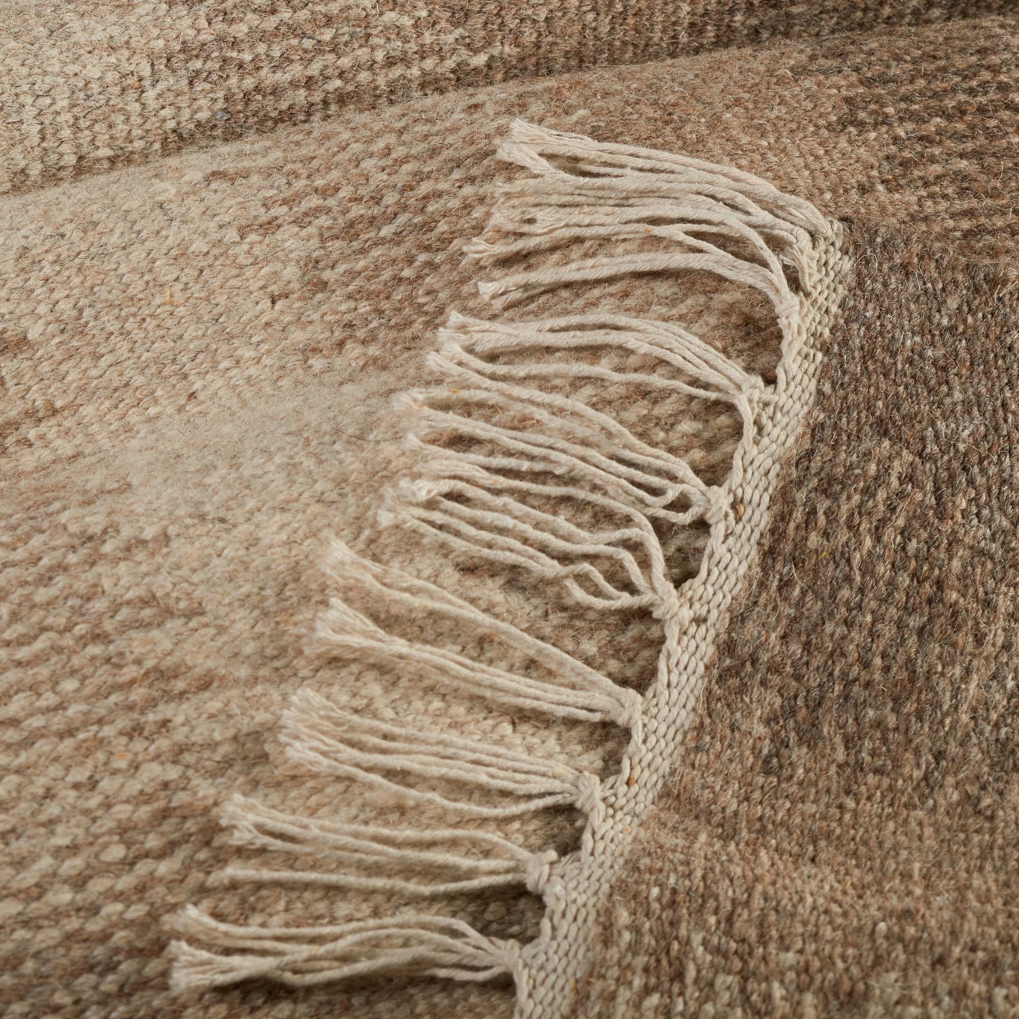 DA2281_RonanIkat_Natural_Detail.jpg