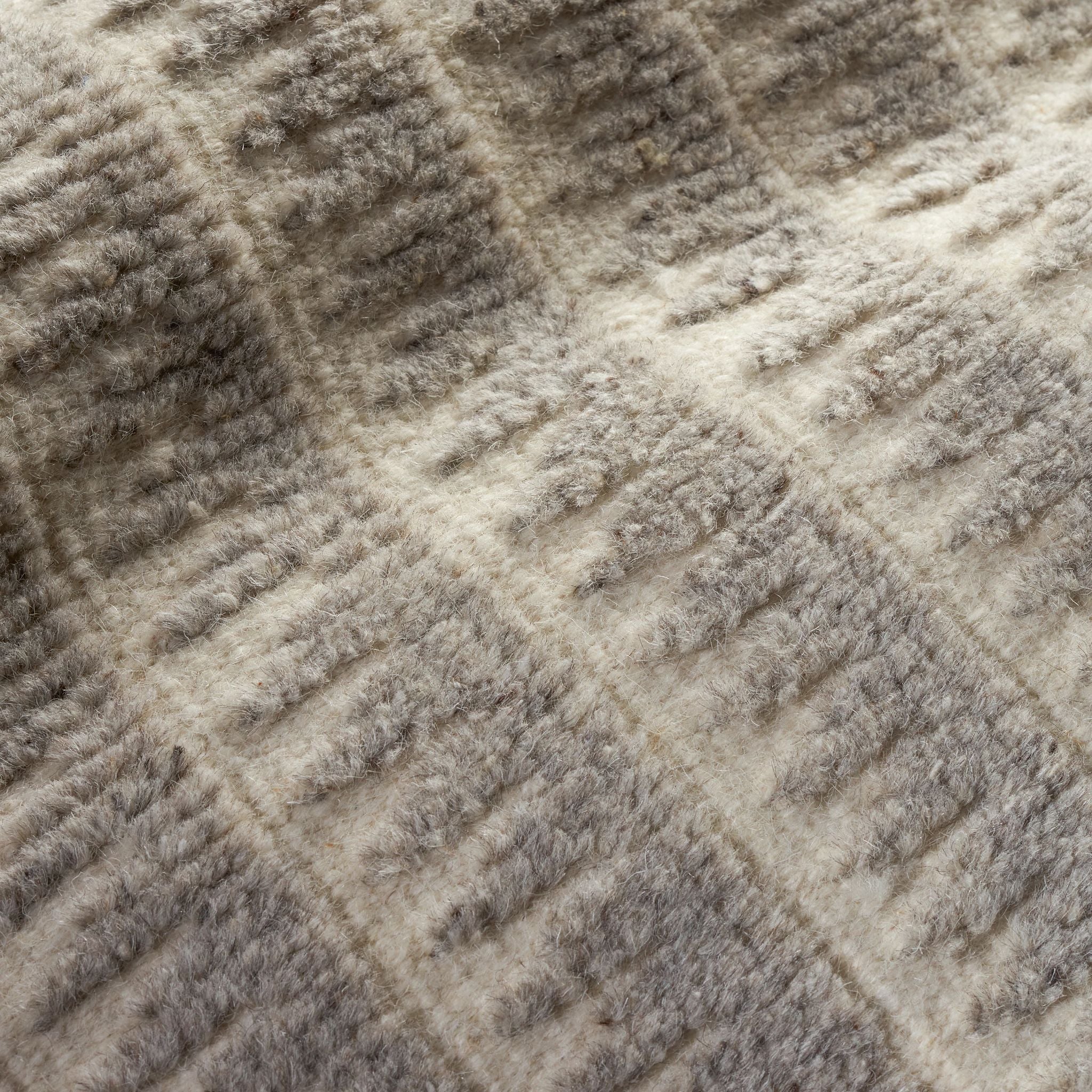 DA2304_Whitby_Grey_Detail.jpg