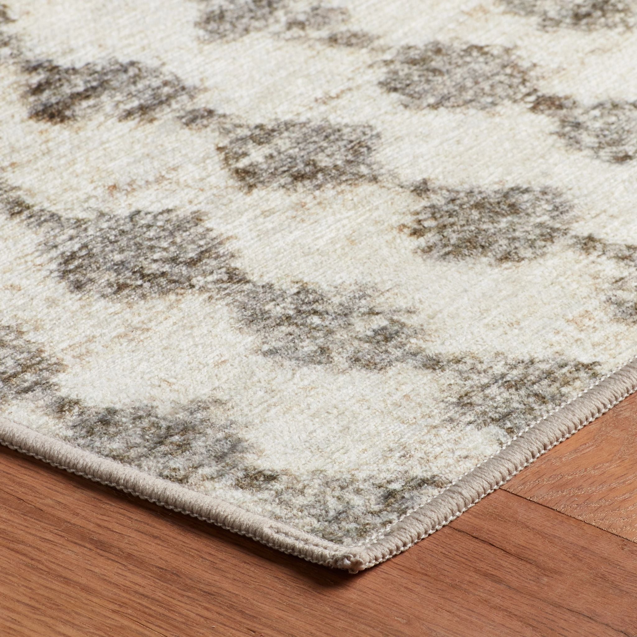 Maine Cottage Izzy Grey Machine Washable Rug 