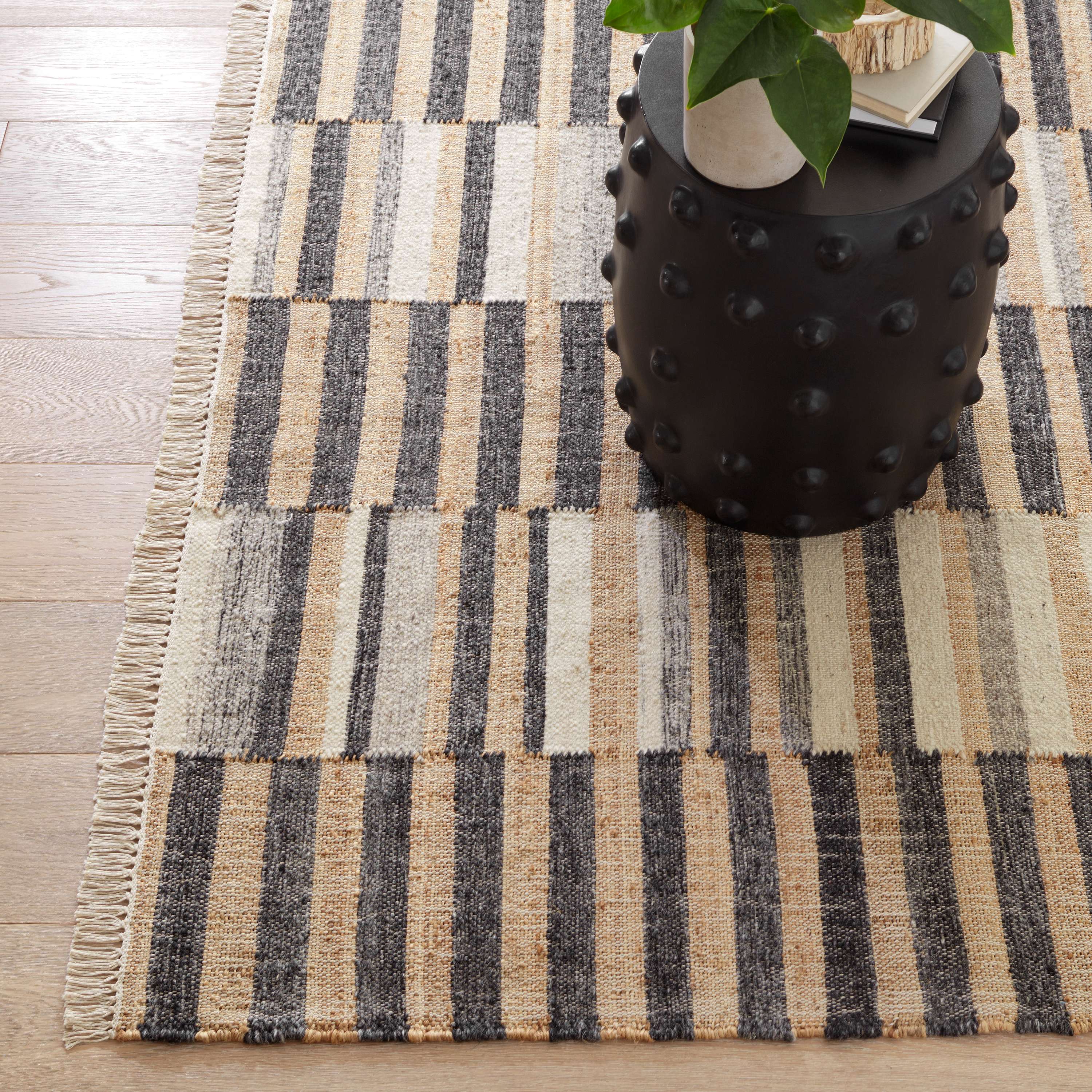 Maine Cottage Ravel Stripe Black Handwoven Wool Rug - 2' x 3' Rug 