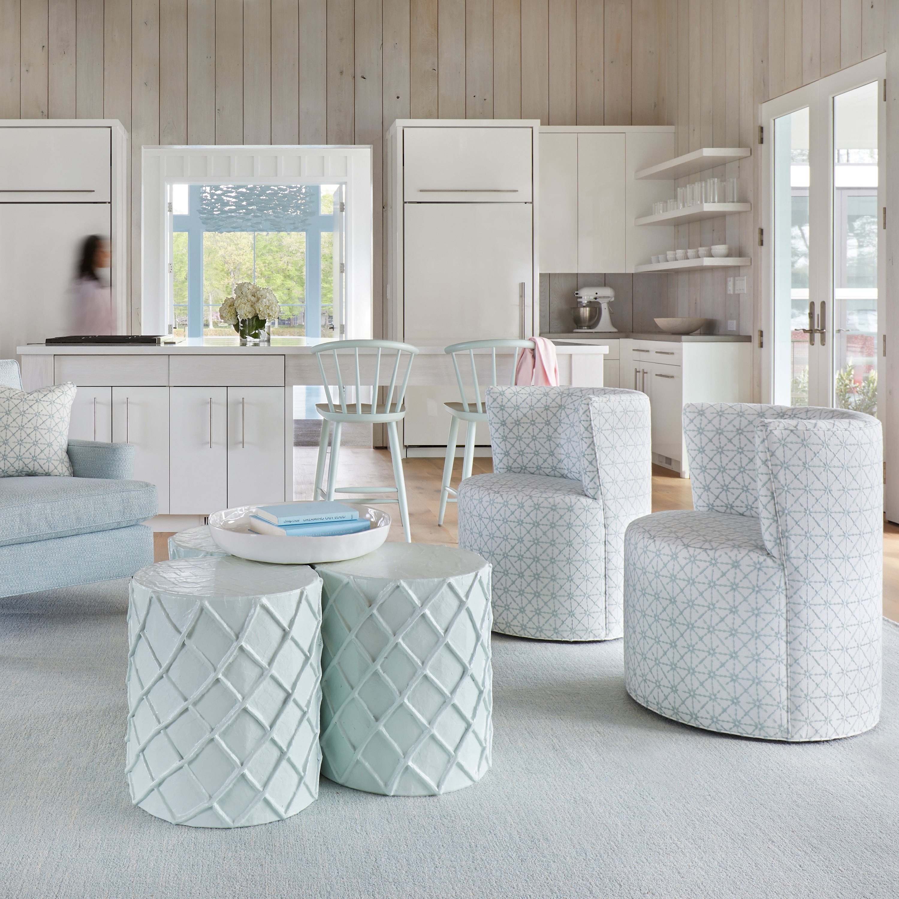 billie-chair-room-vert-WEB_4aa5ee6c-2d73-4be0-b27e-28b4fa5af8f3.jpg