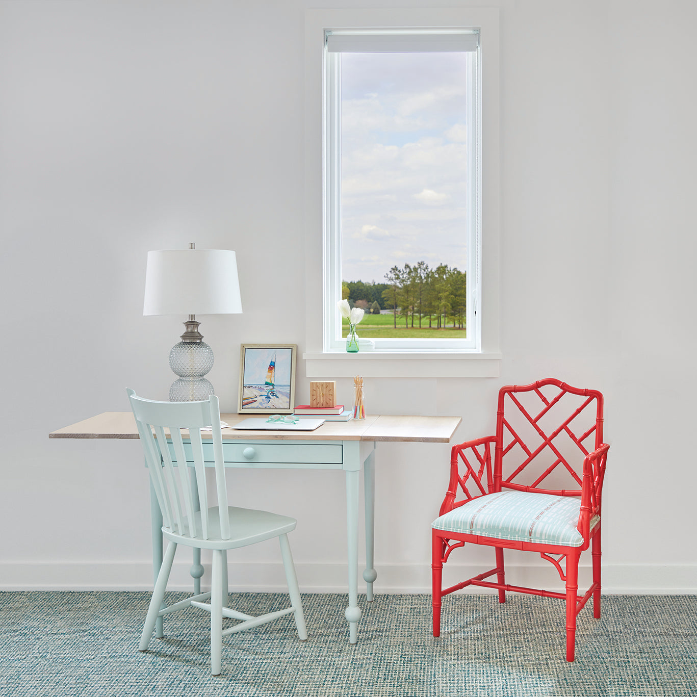 lottie-desk_env_001.jpg