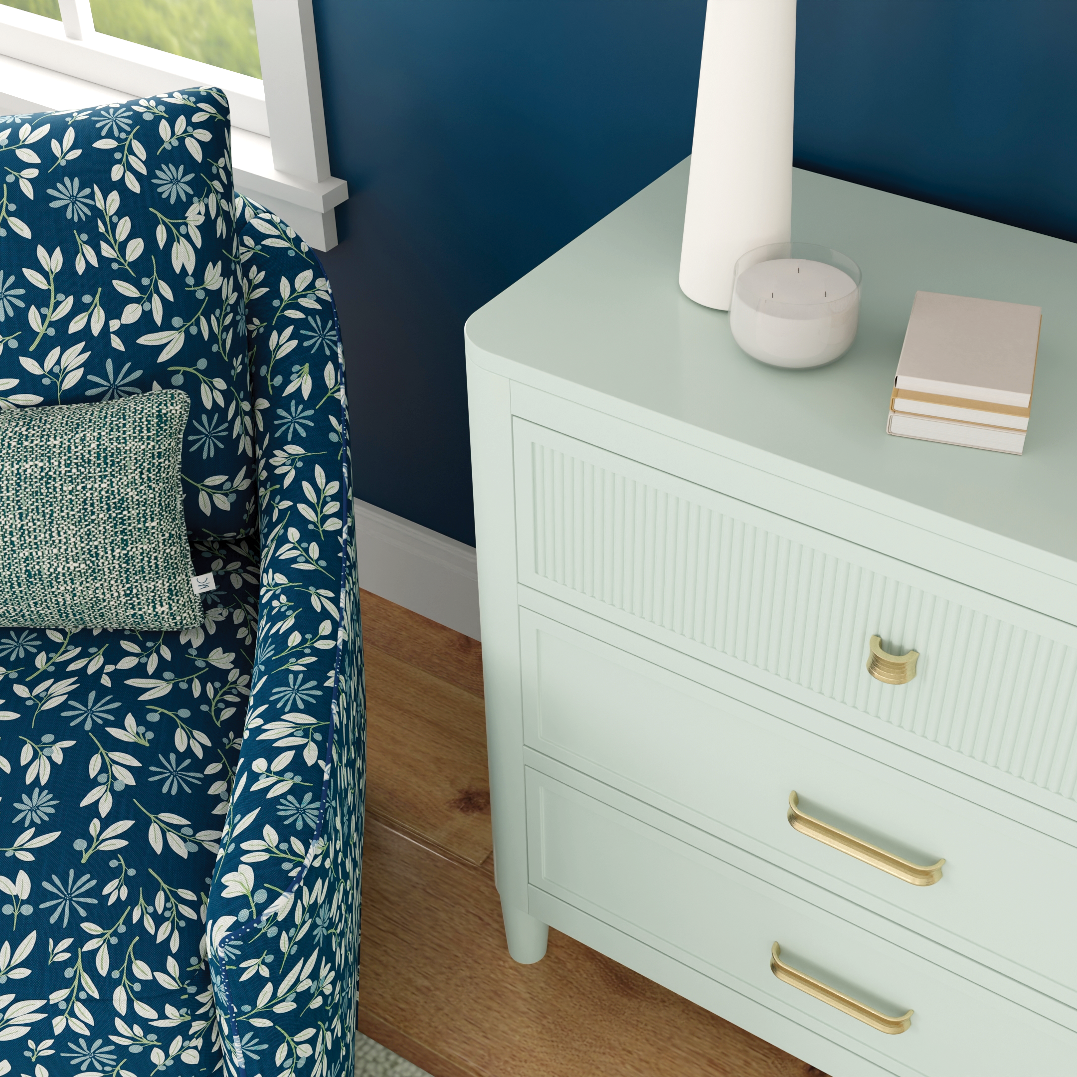 maggie-double-dresser-detail.png