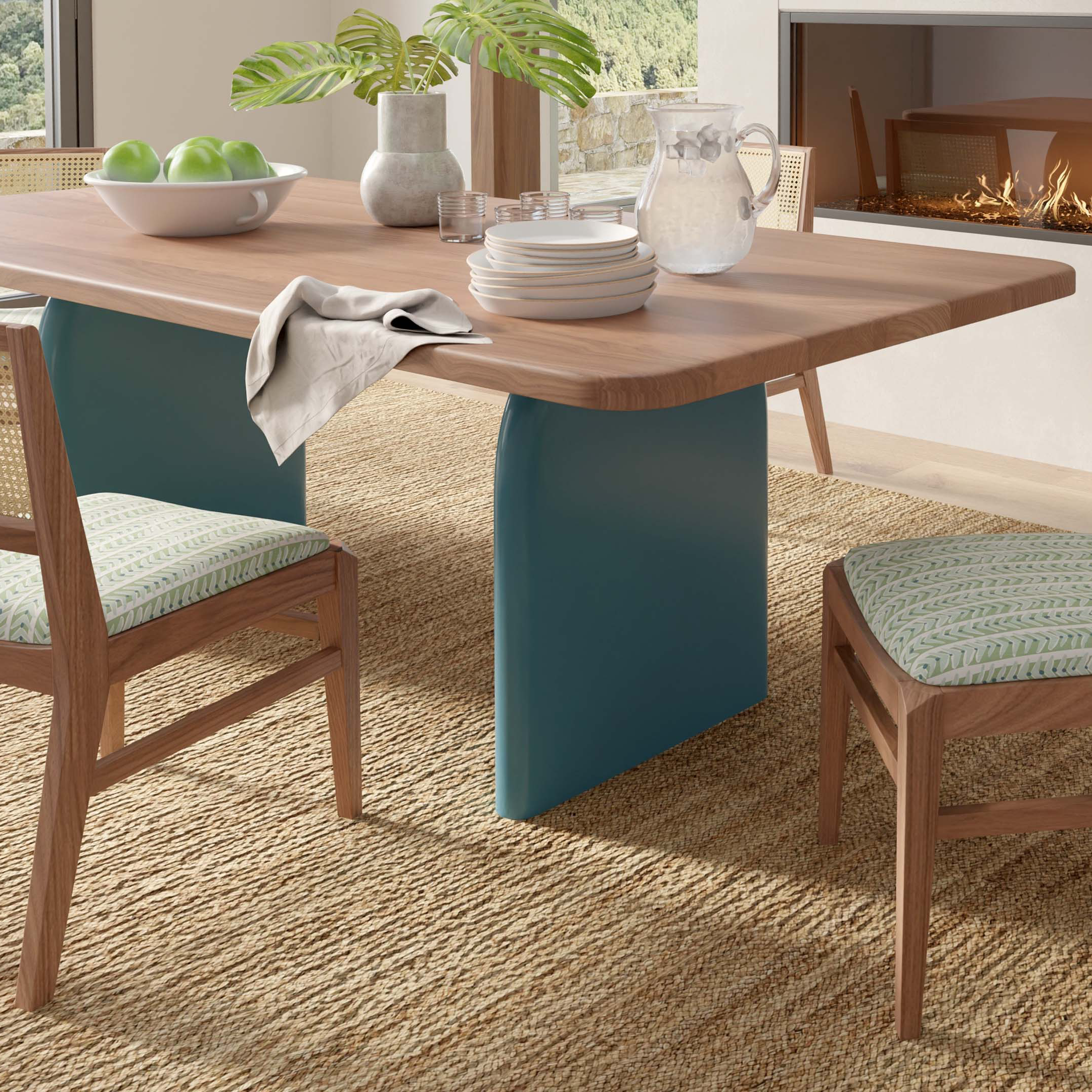 marriner-table-corner.png