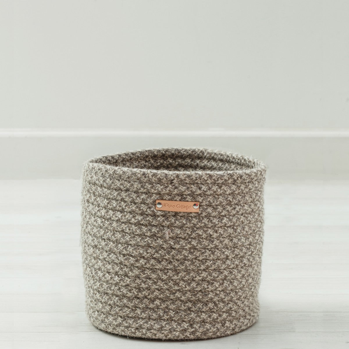 Maine Cottage Braided Wool Basket - Houndstooth - Petite | Maine Cottage® 